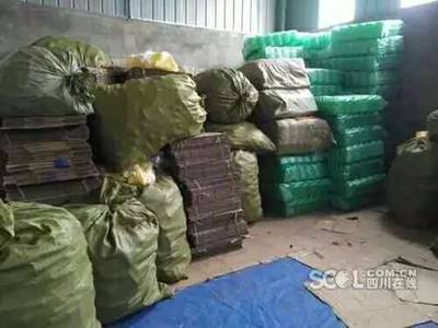 遂寧兩男子制售大量假\x26quot;藍(lán)月亮、立白\x26quot;等品牌洗護(hù)用品被查!